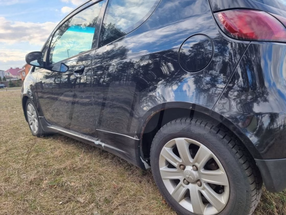 Mitsubishi Colt (2)