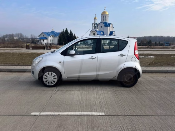 Suzuki Splash (5)