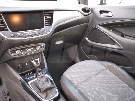 Opel Crossland (X) (1)