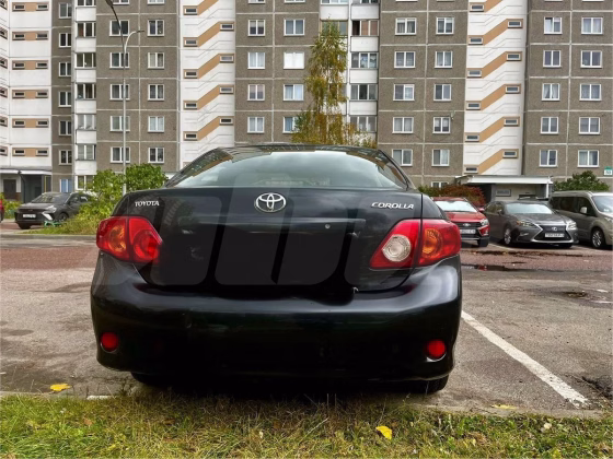 Toyota Corolla (4)