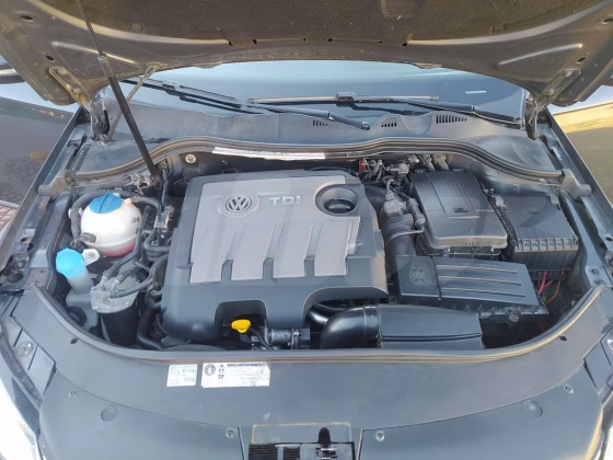 Volkswagen Passat (10)