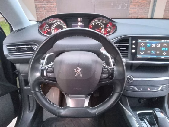Peugeot 308 (4)