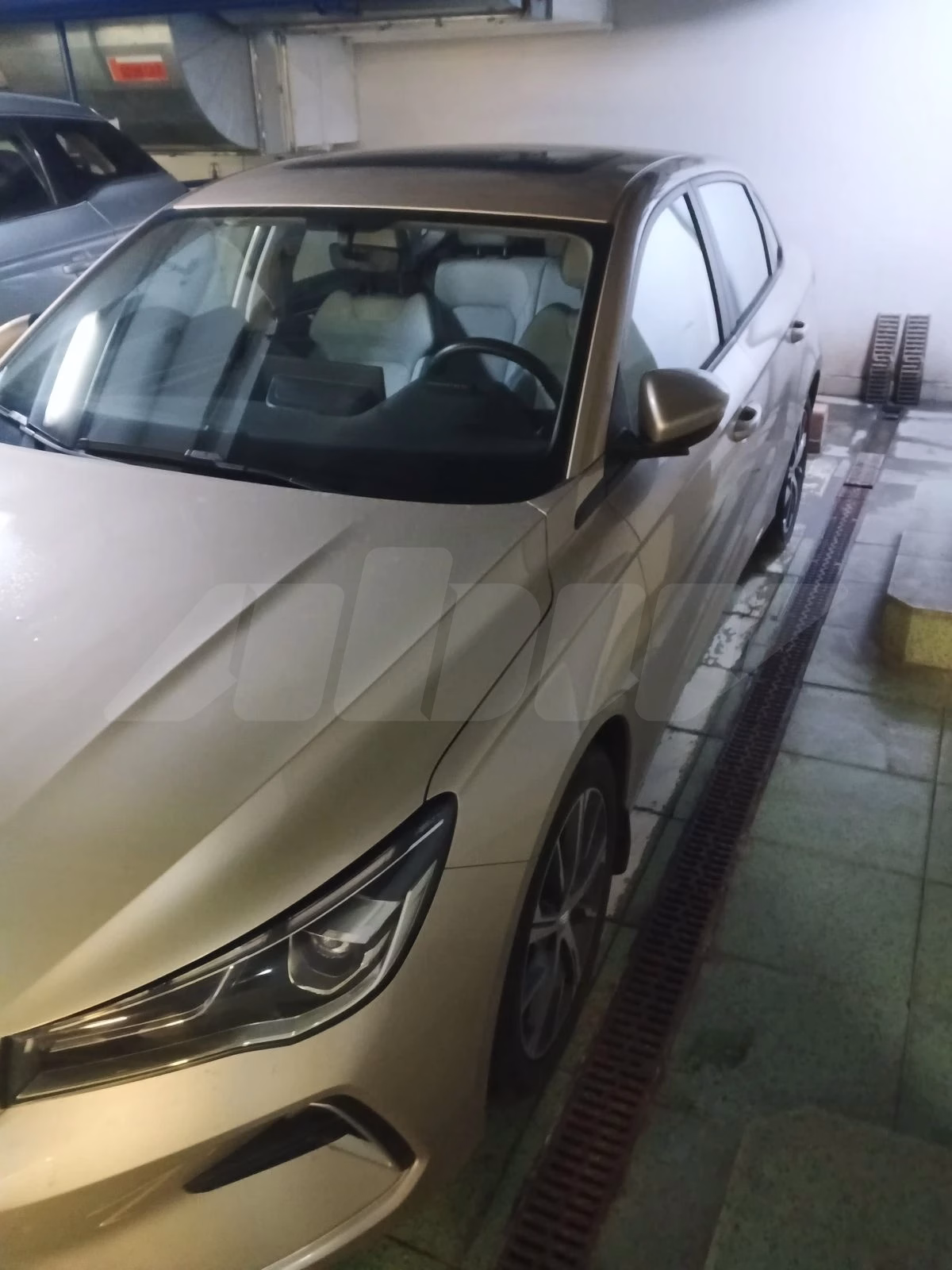 Geely Emgrand X7
