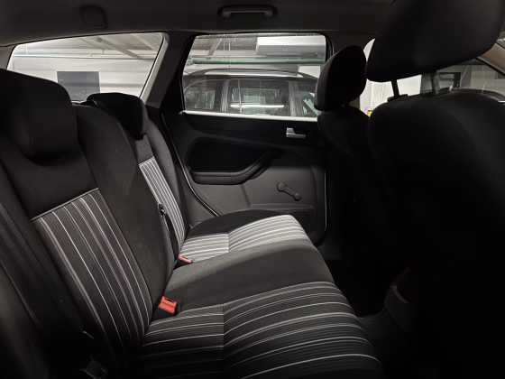 Ford Focus (11)