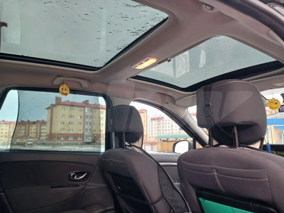 Renault Scenic (6)