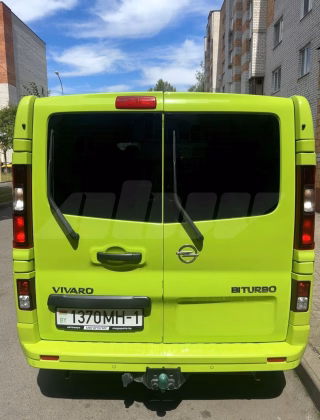 Opel Vivaro (4)