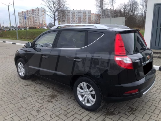 Geely Emgrand X7 (4)