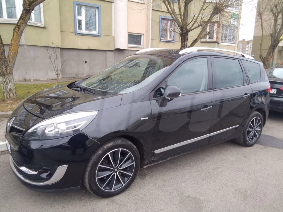 Renault Scenic (3)