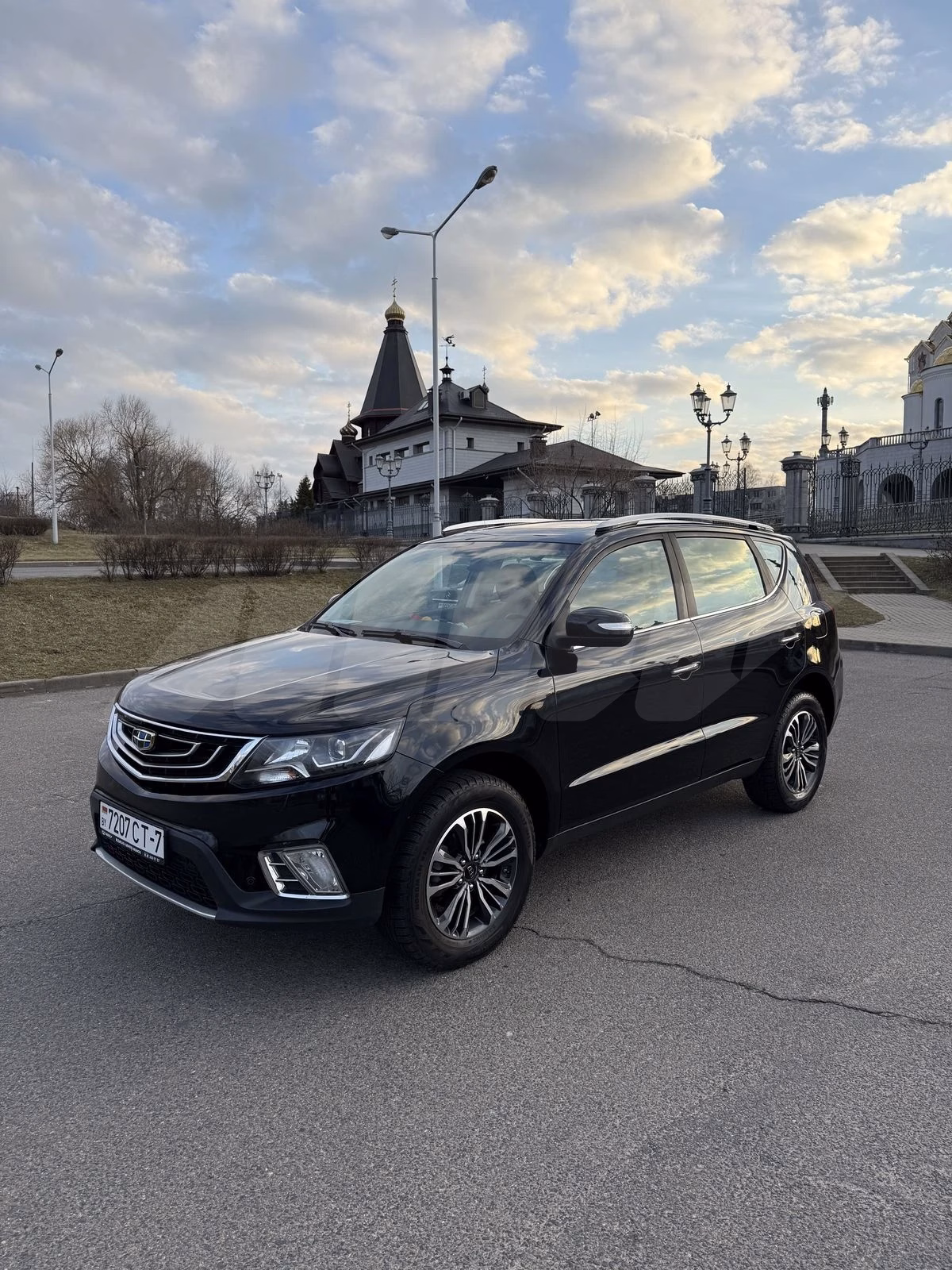Geely Emgrand X7