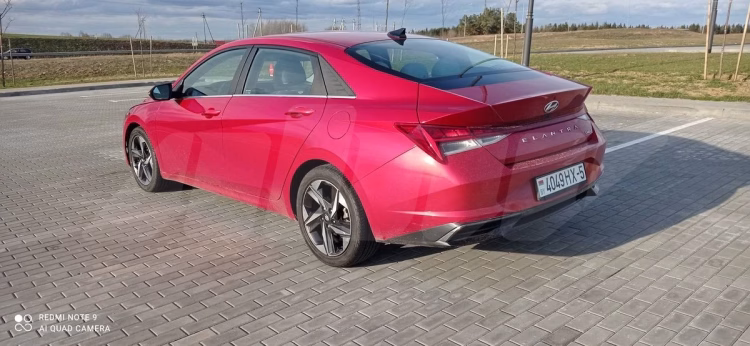 Hyundai Elantra (7)