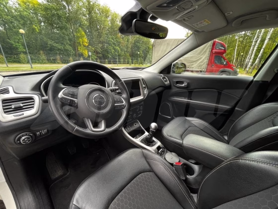 Jeep Compass (7)