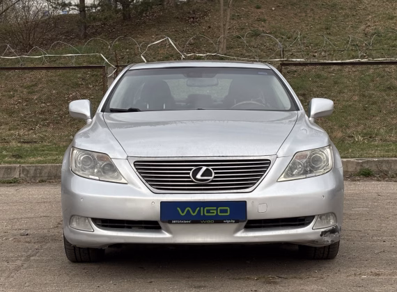 Lexus LS 460 (2)