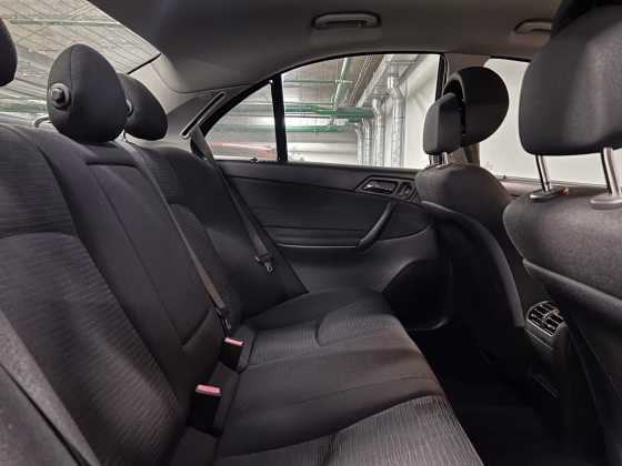 Mercedes-Benz C 220 (11)