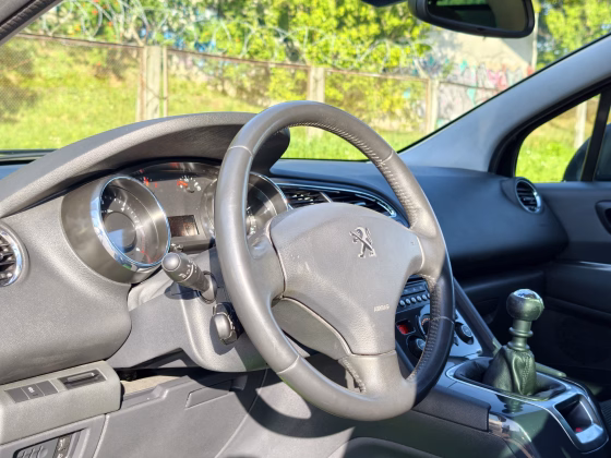 Peugeot 5008 (8)