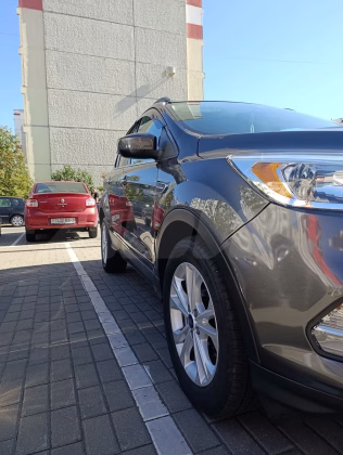 Ford Escape (1)