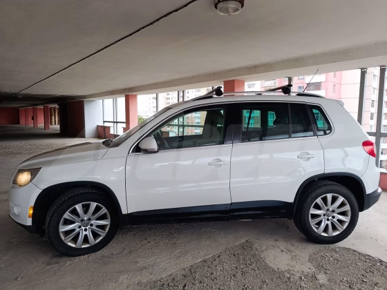 Volkswagen Tiguan (5)