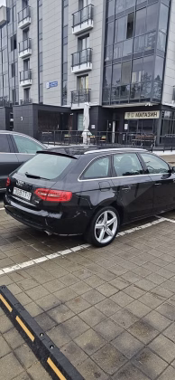 Audi A4 (3)