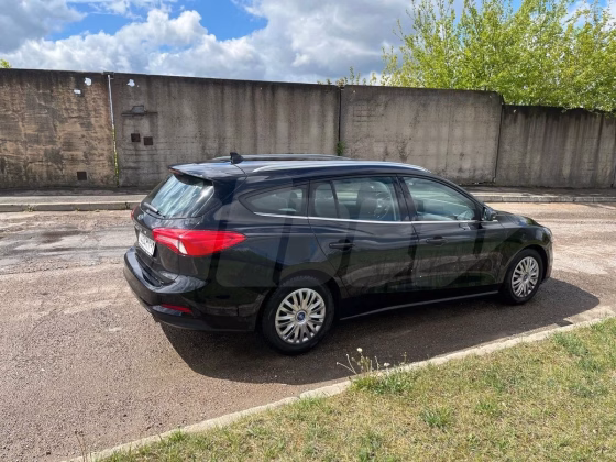 Ford Focus (4)