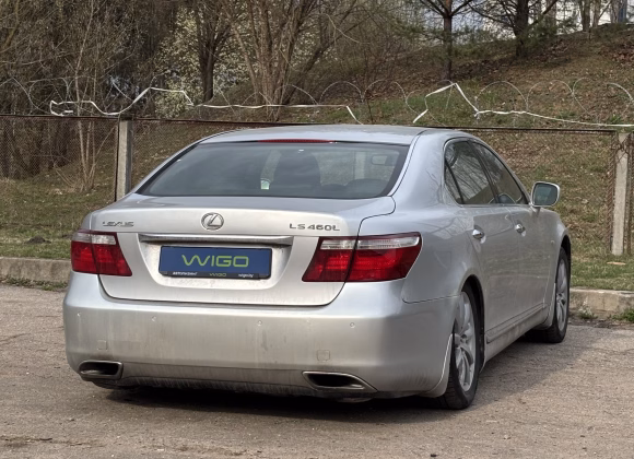 Lexus LS 460 (6)