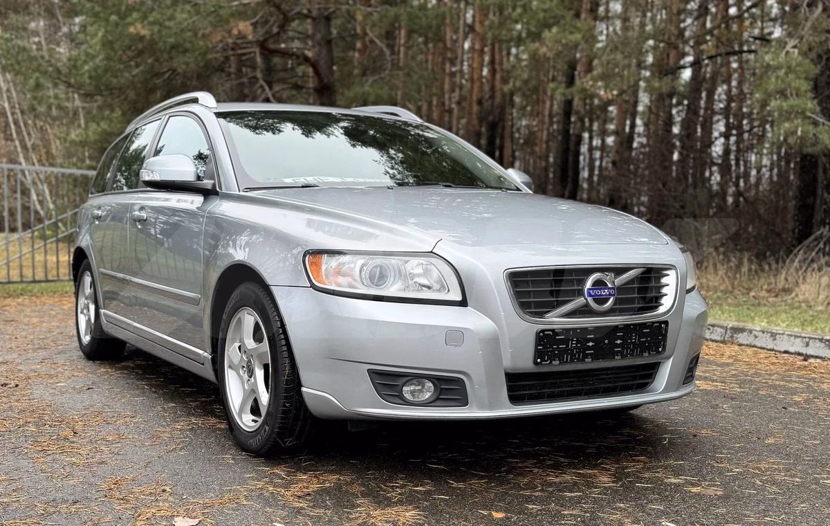 Volvo V50