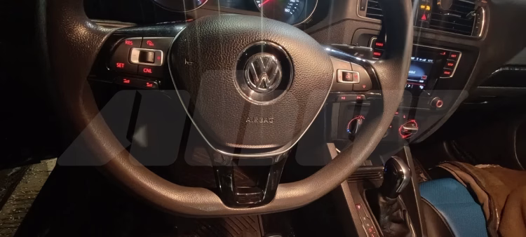 Volkswagen Jetta (1)