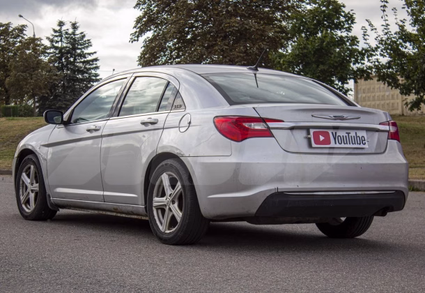 Chrysler 200 (5)
