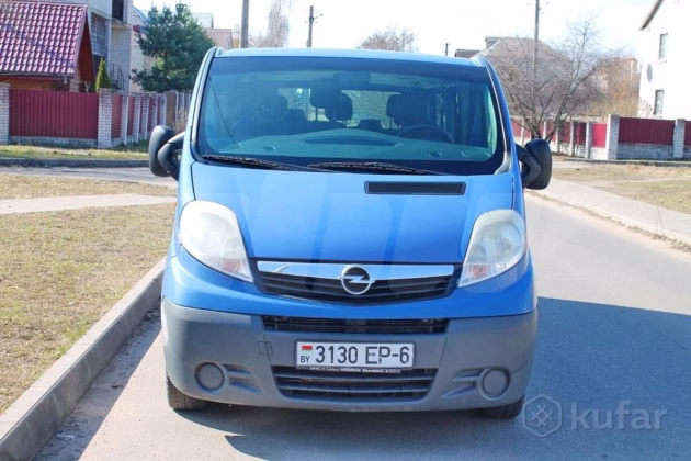 Opel Vivaro (3)