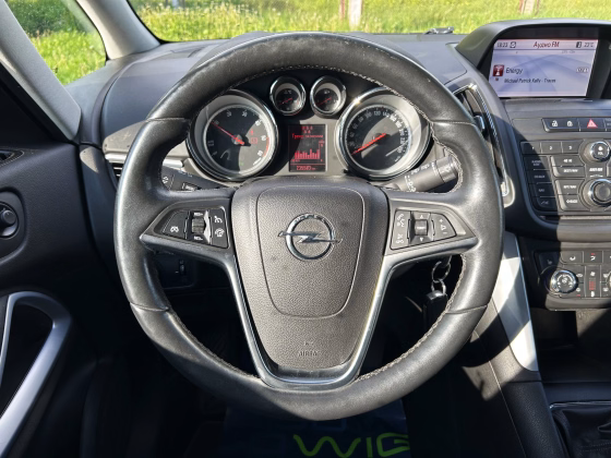 Opel Zafira (14)