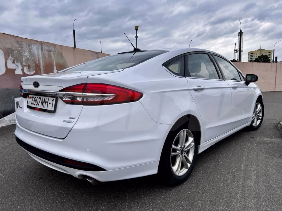 Ford Fusion (4)