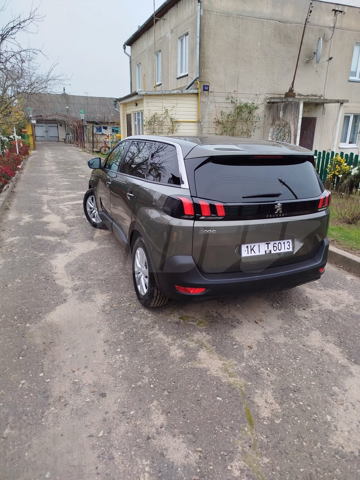 Peugeot 5008