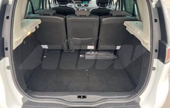 Renault Scenic (10)