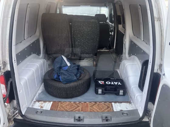 Volkswagen Caddy (9)