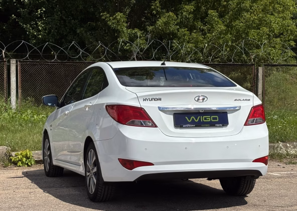 Hyundai Solaris / Accent (4)
