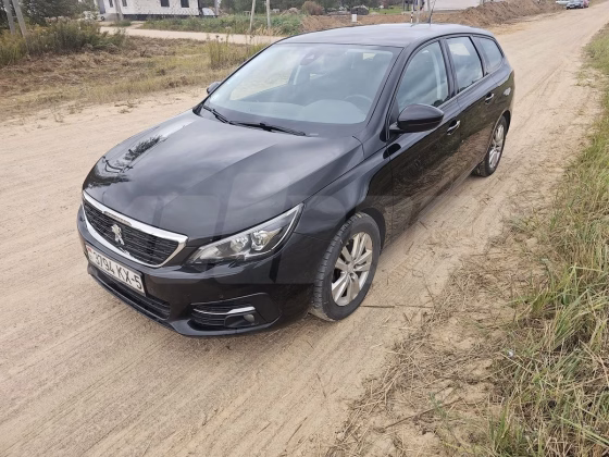 Peugeot 308 (2)