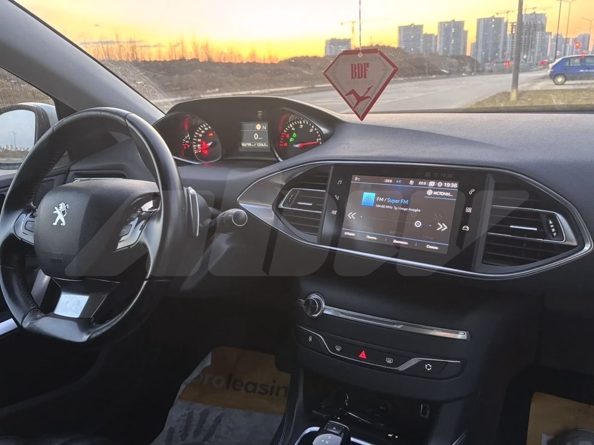 Peugeot 308