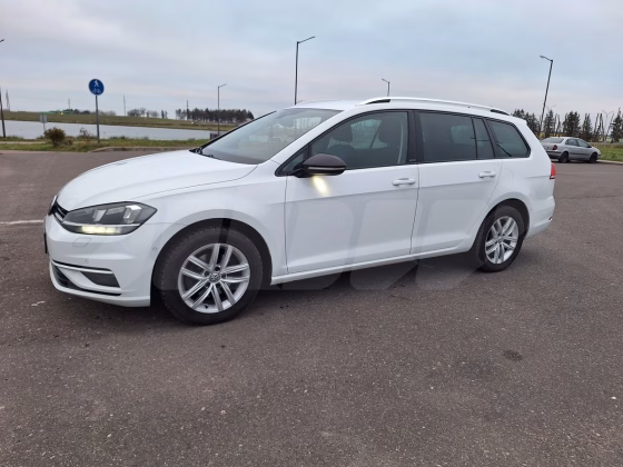 Volkswagen Golf (2)