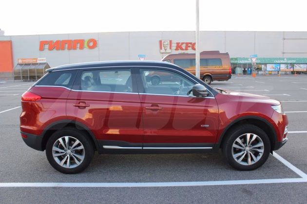Geely Atlas (7)