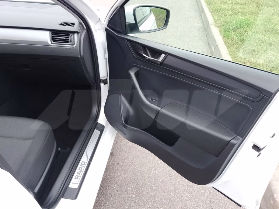 Skoda Rapid (9)