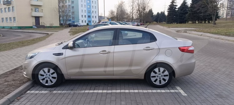 Kia Rio (3)