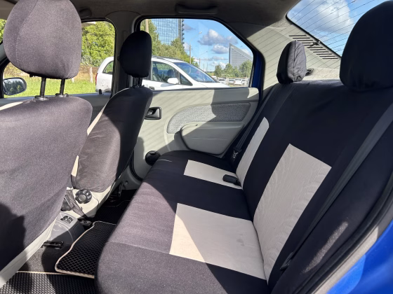 Renault Logan (10)