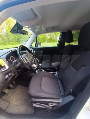 Jeep Renegade (16)