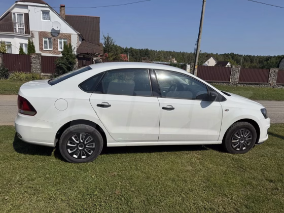 Volkswagen Polo (2)