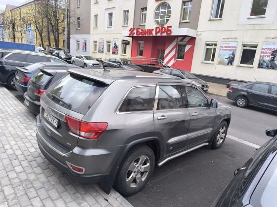 Jeep Grand Cherokee (1)