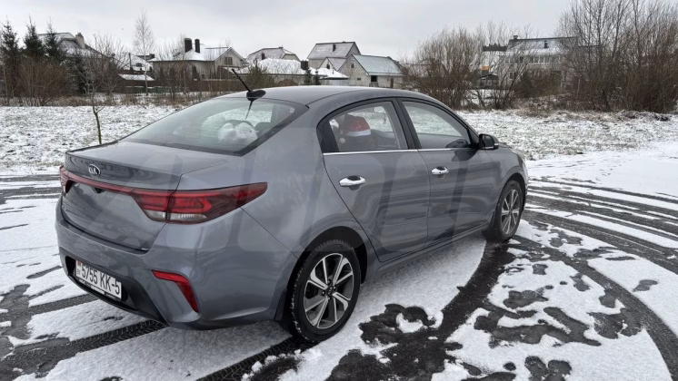 Kia Rio (1)