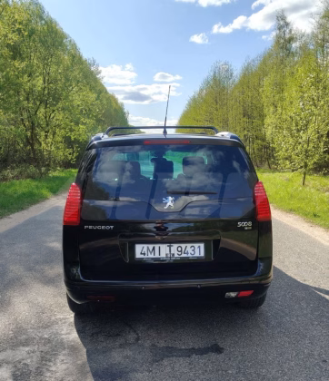 Peugeot 5008 (1)
