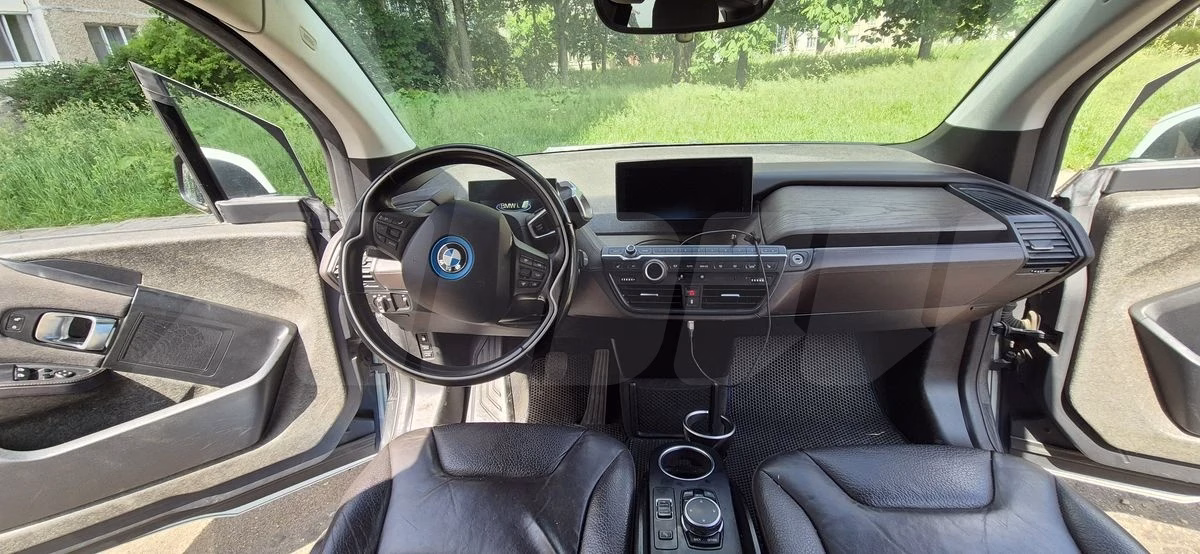 BMW I3