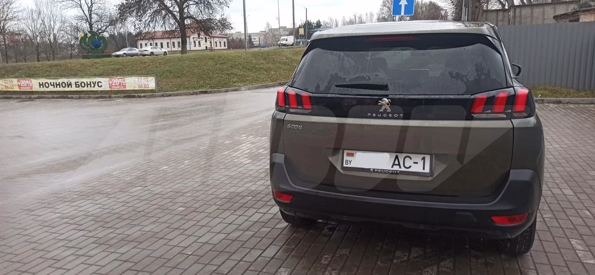 Peugeot 5008