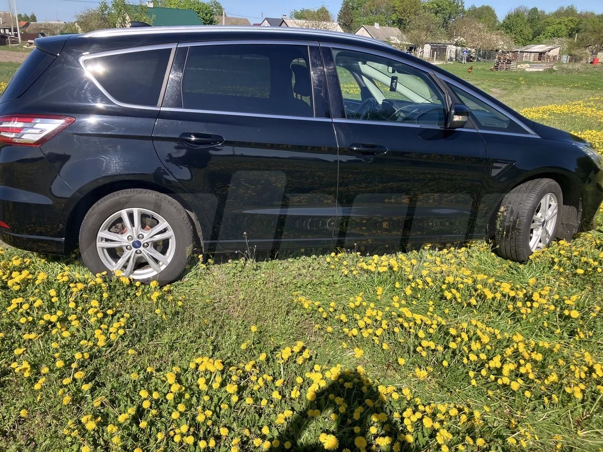 Ford S-Max