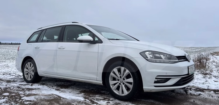 Volkswagen Golf (2)