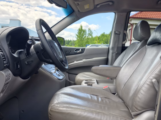 Kia Carnival (8)